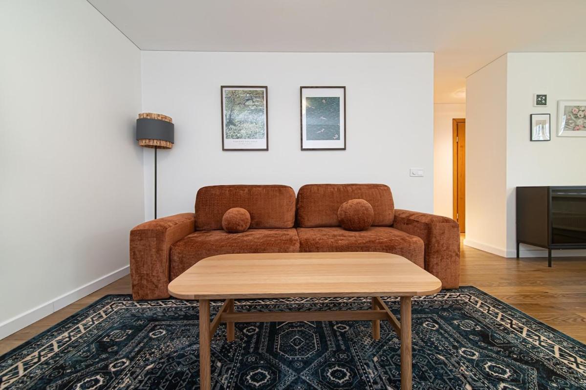 Stylish & Comfortable 1-bedroom In Old Town By Urban Rent