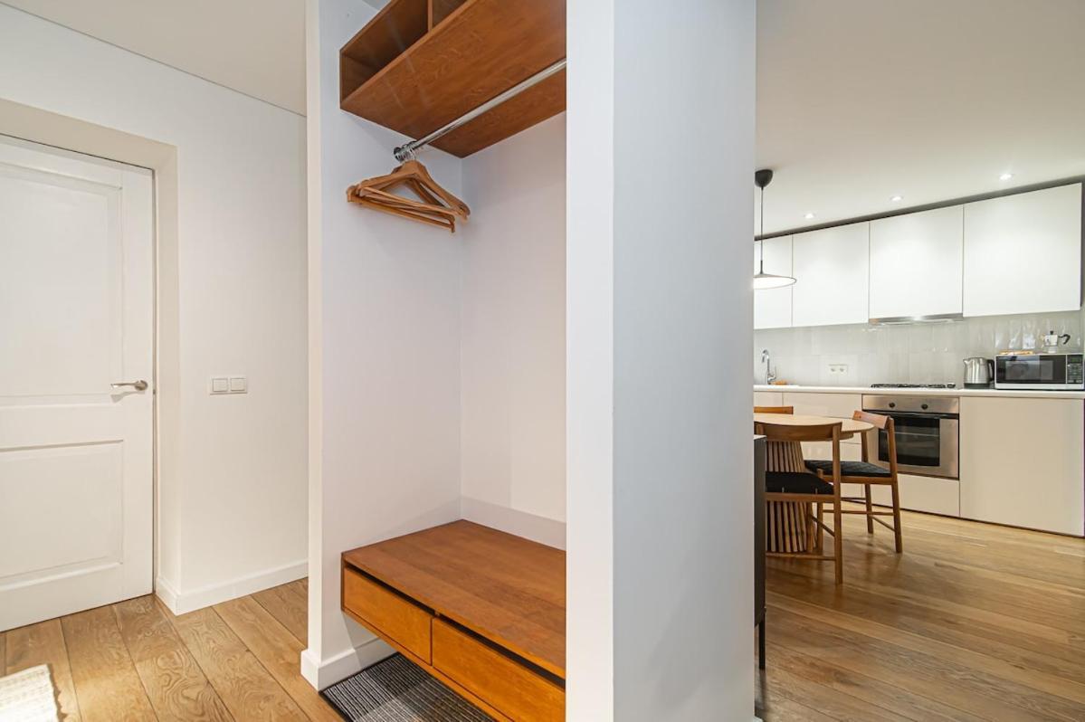 Stylish & Comfortable 1-bedroom In Old Town By Urban Rent Butas