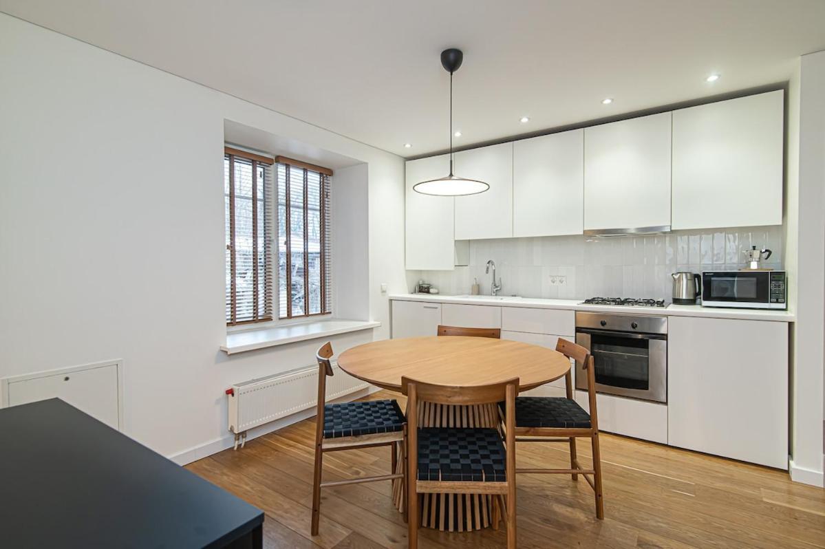 Stylish & Comfortable 1-bedroom In Old Town By Urban Rent *