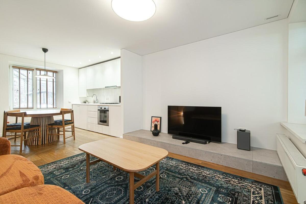 Stylish & Comfortable 1-bedroom In Old Town By Urban Rent Butas *